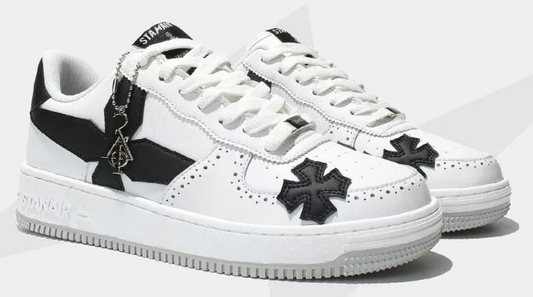 NIKE AIR FORCE 1 x four-leaf clover