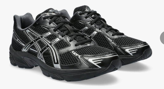 GEL-1130 Black/Silver: Heritage Reinvented, Modern Comfort Redefined