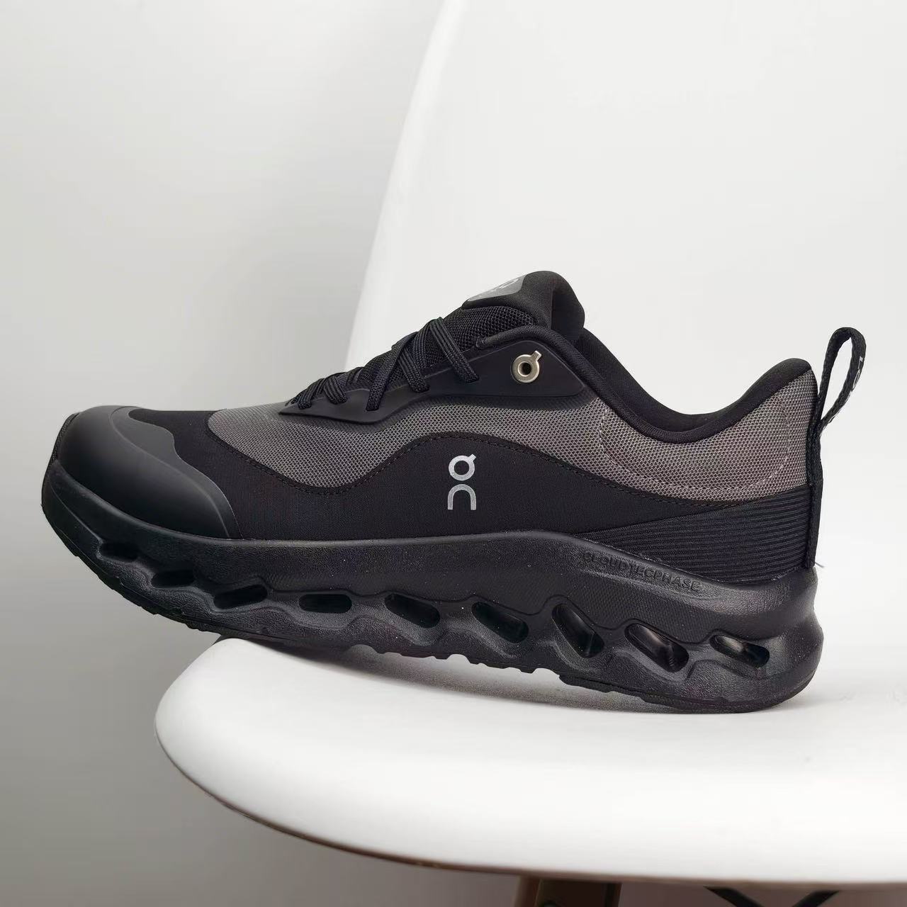 On: Black – Engineered for Stealth Performance