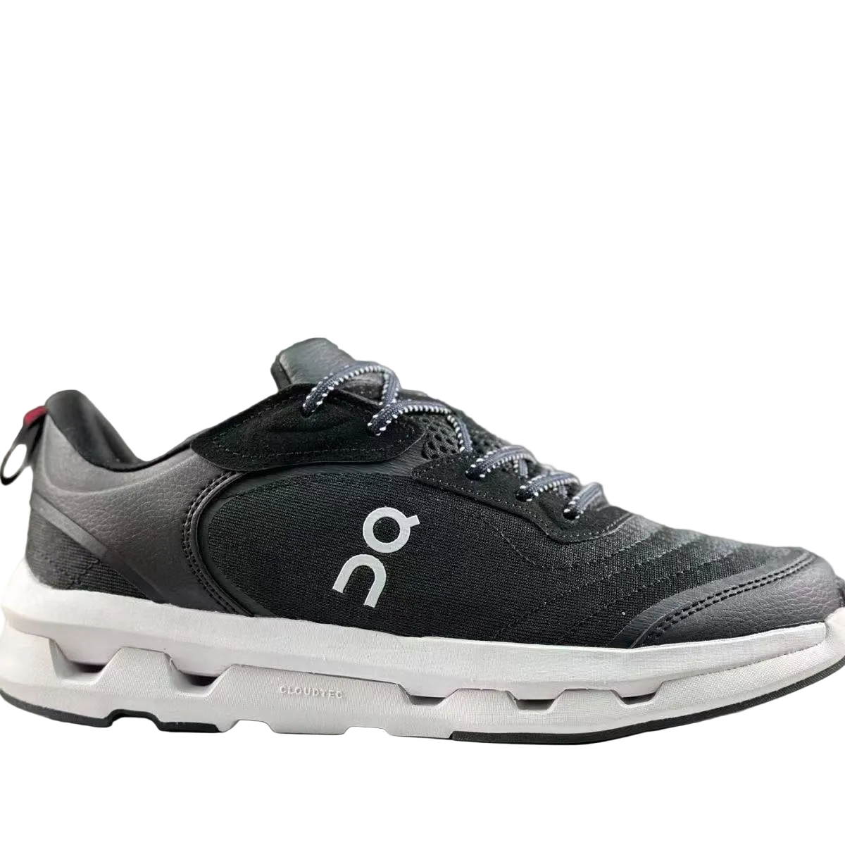 On: Black/White – Engineered for Timeless Contrast