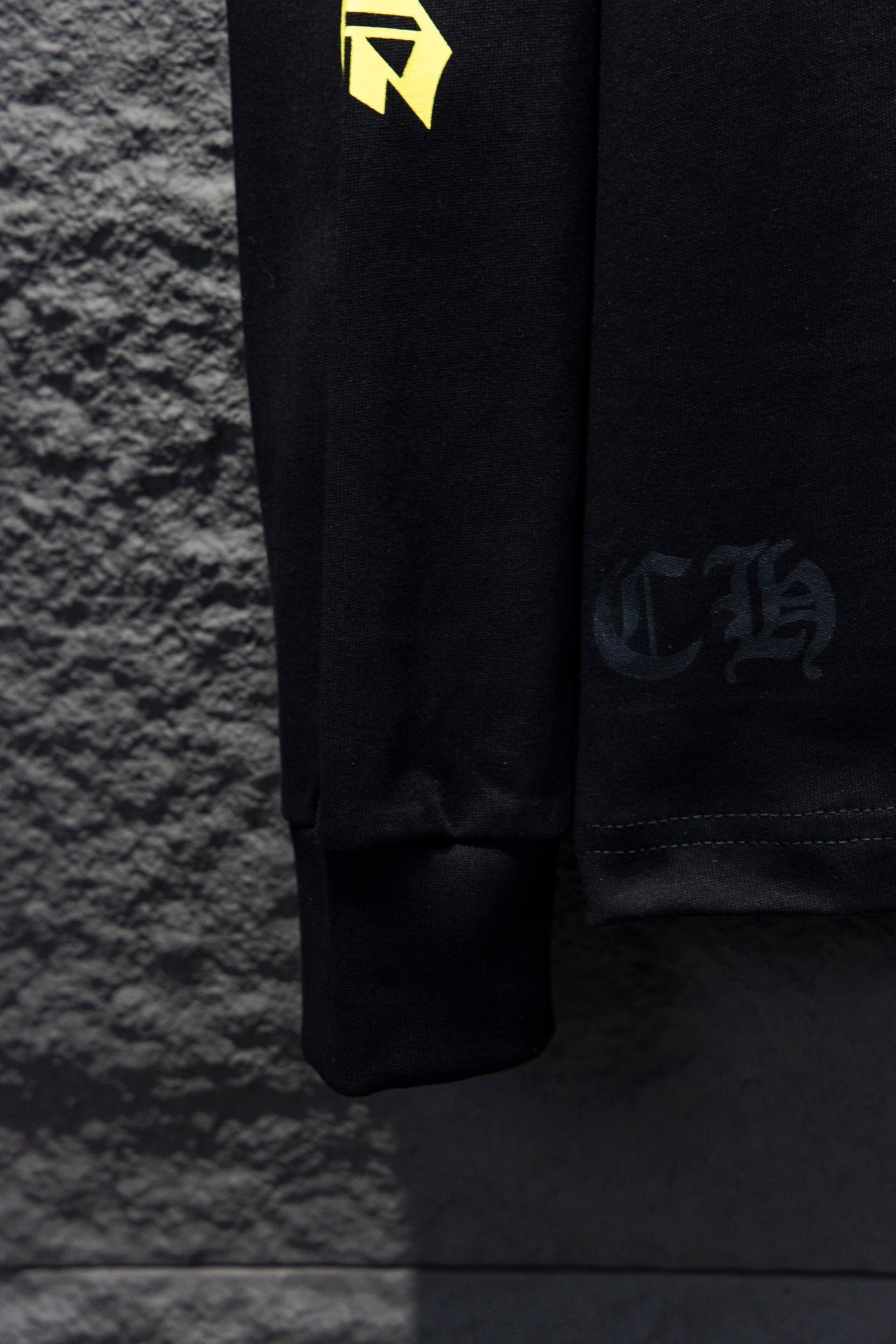 CHROME HEARTS YELLOW COLLAR LONGSLEEVE BLACK
