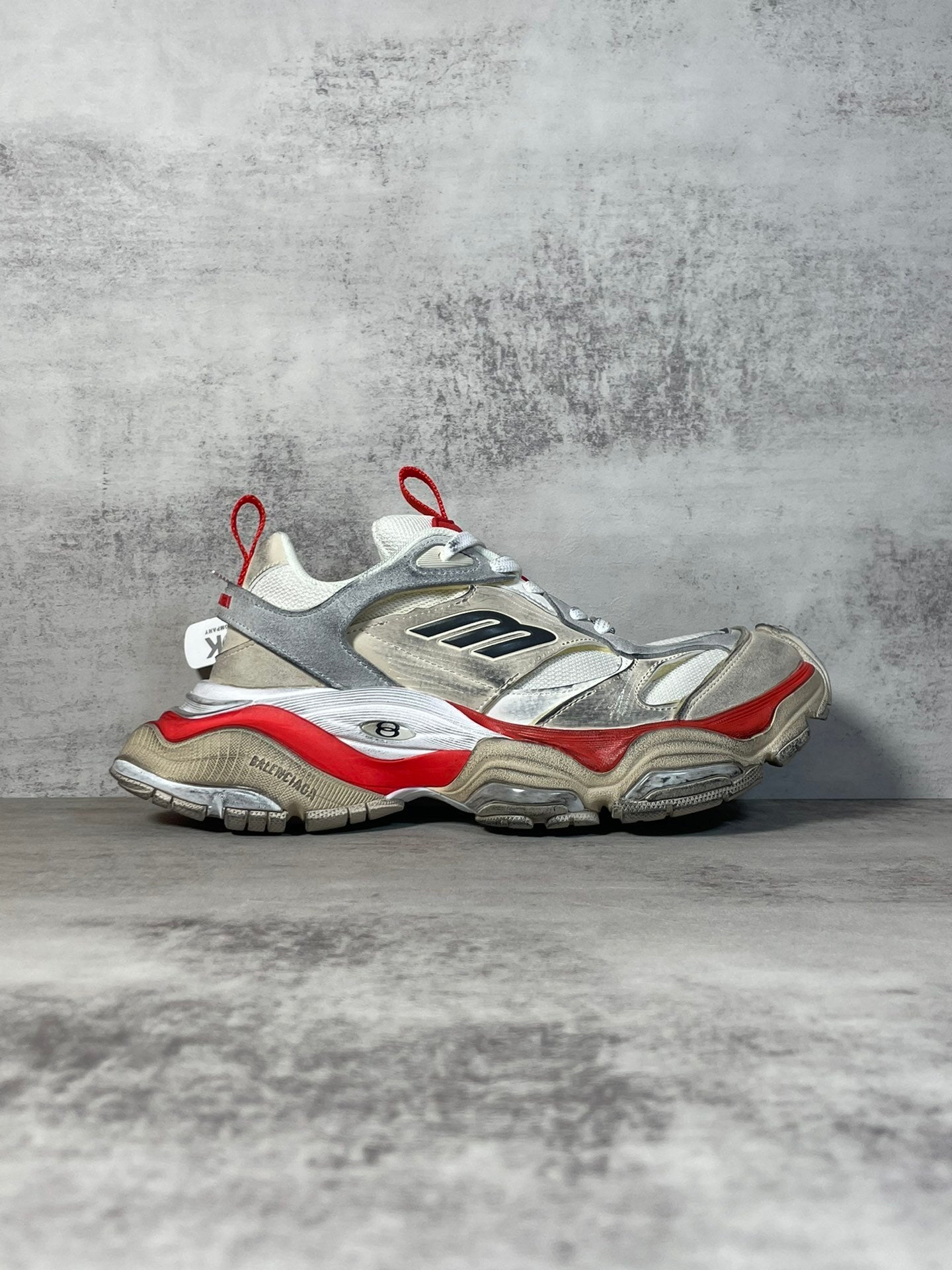 Balenciaga Sneaker in White/Red: Graphic Impact