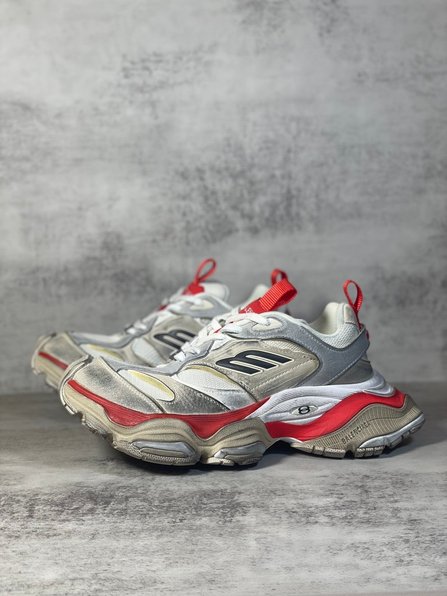 Balenciaga Sneaker in White/Red: Graphic Impact