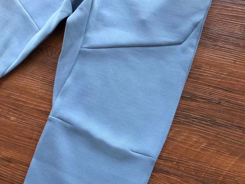 NIKE TECH FLEECE PANTS x LIGHT BLUE