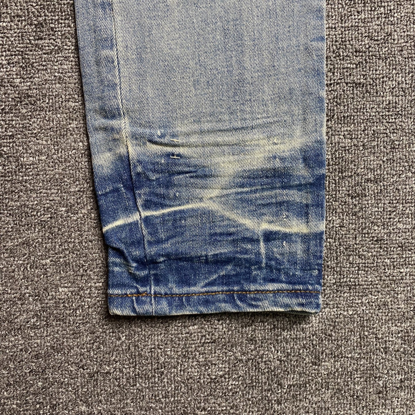 AMIRI VARSITY LOGO JEANS - Prime Reps