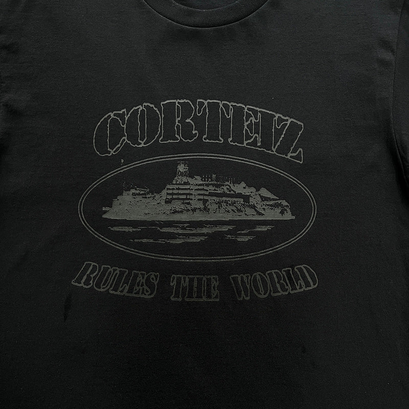 CORTEIZ OG ALCATRAZ TEE TRIPLE BLACK - Prime Reps