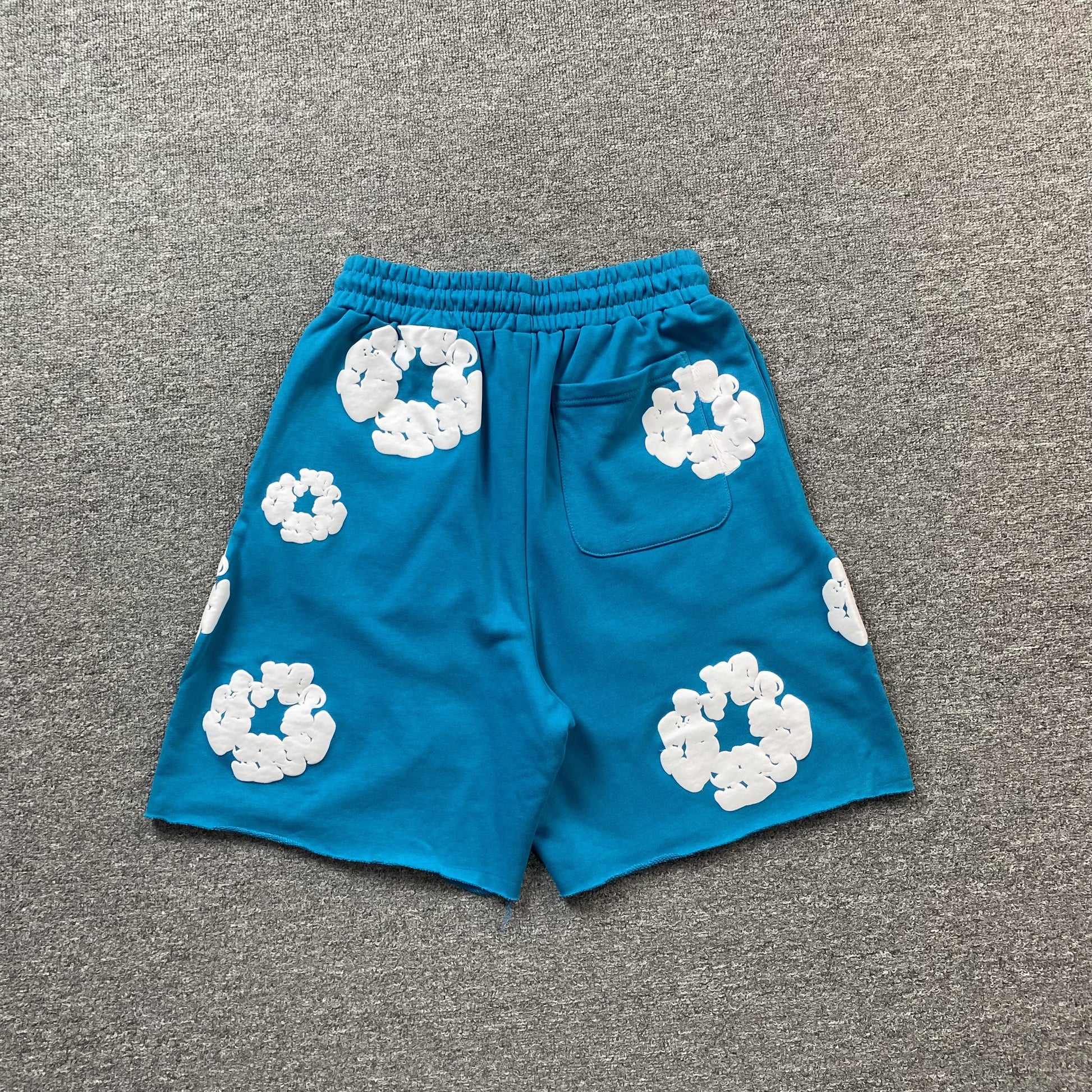 DENIM TEARS COTTON WREATH SHORTS CERULEAN - Prime Reps