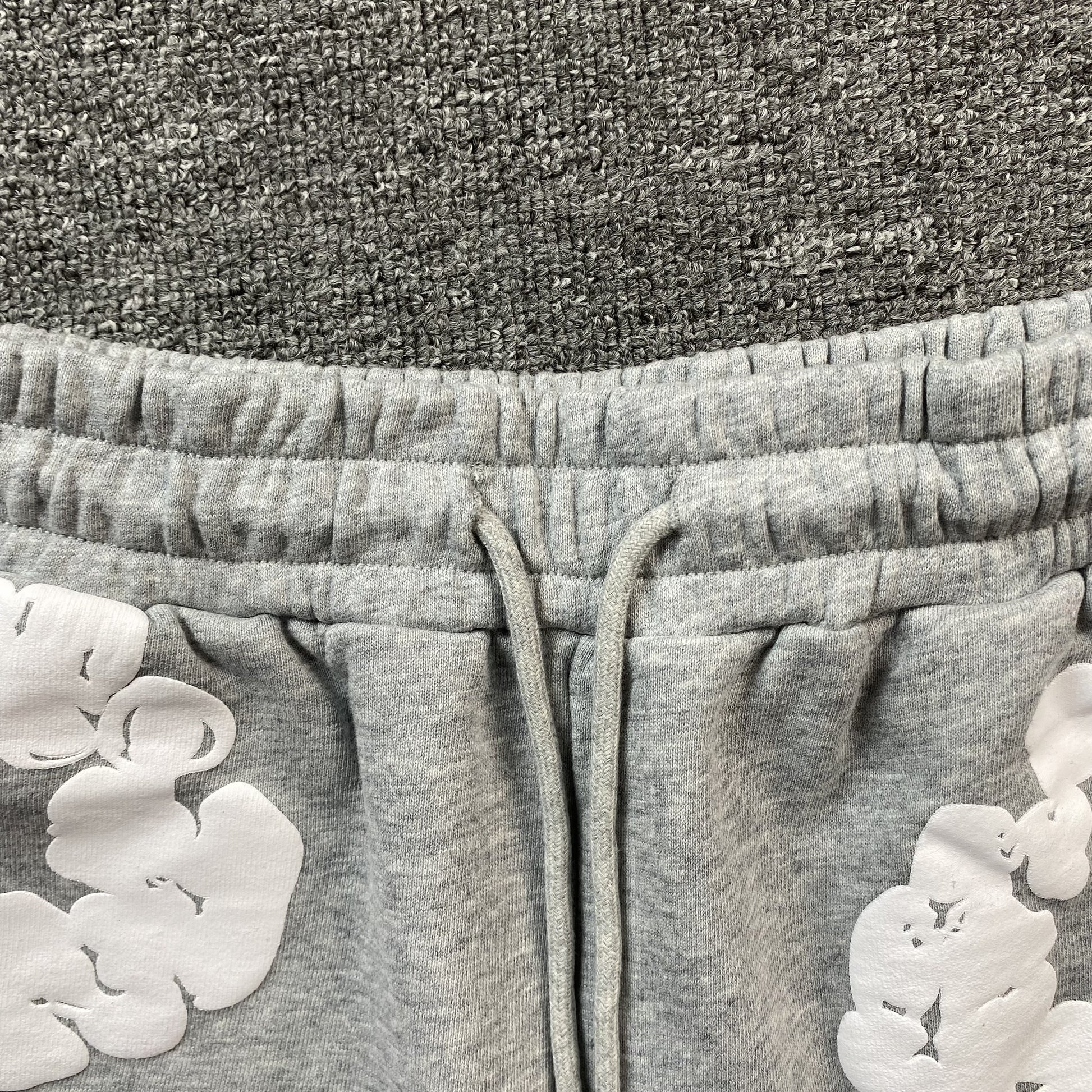 DENIM TEARS COTTON WREATH SHORTS GREY - Prime Reps