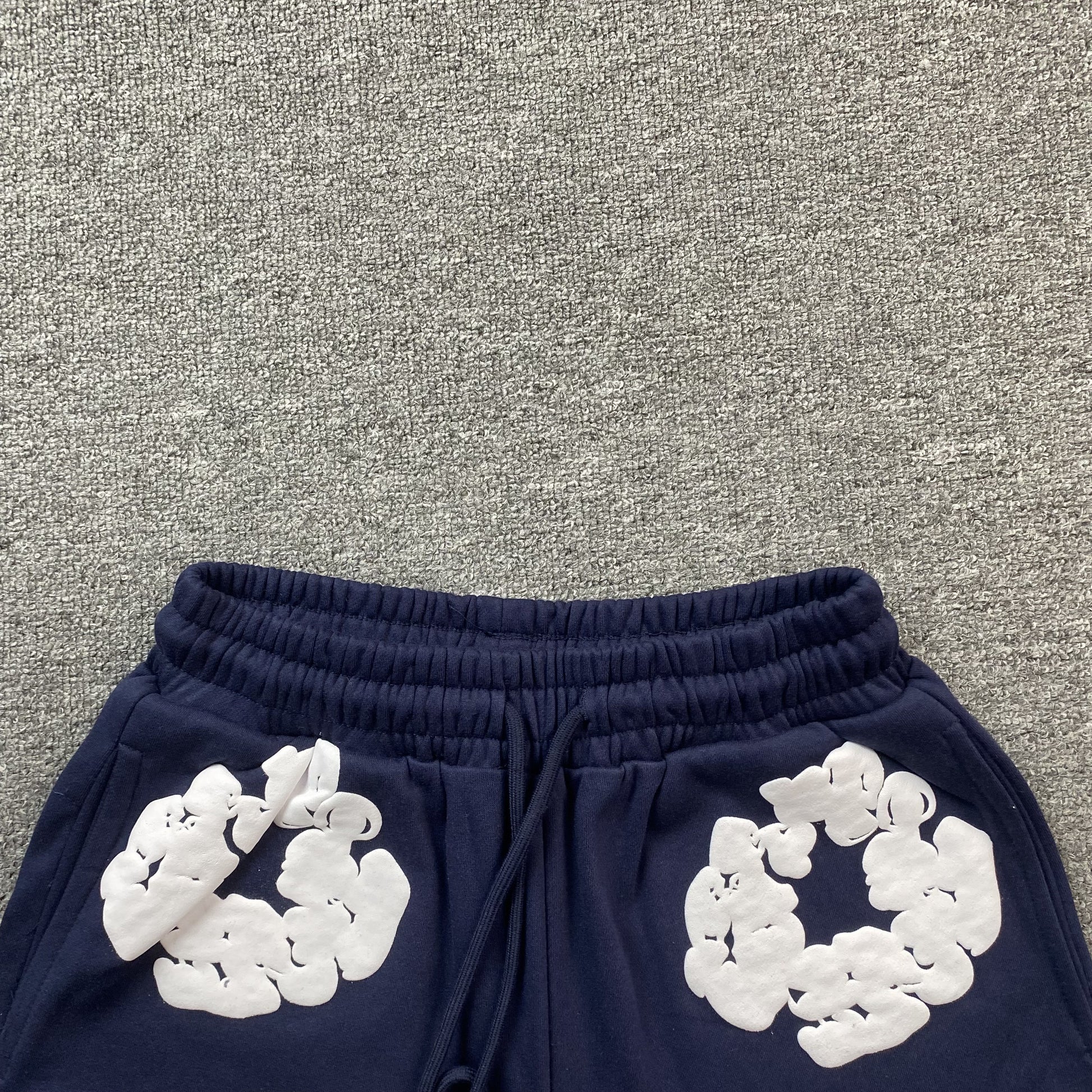 DENIM TEARS COTTON WREATH SHORTS NAVY - Prime Reps