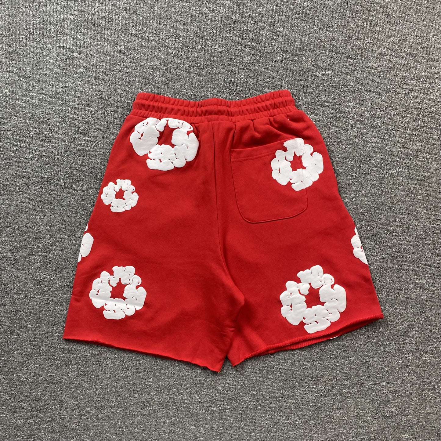 DENIM TEARS COTTON WREATH SHORTS RED - Prime Reps