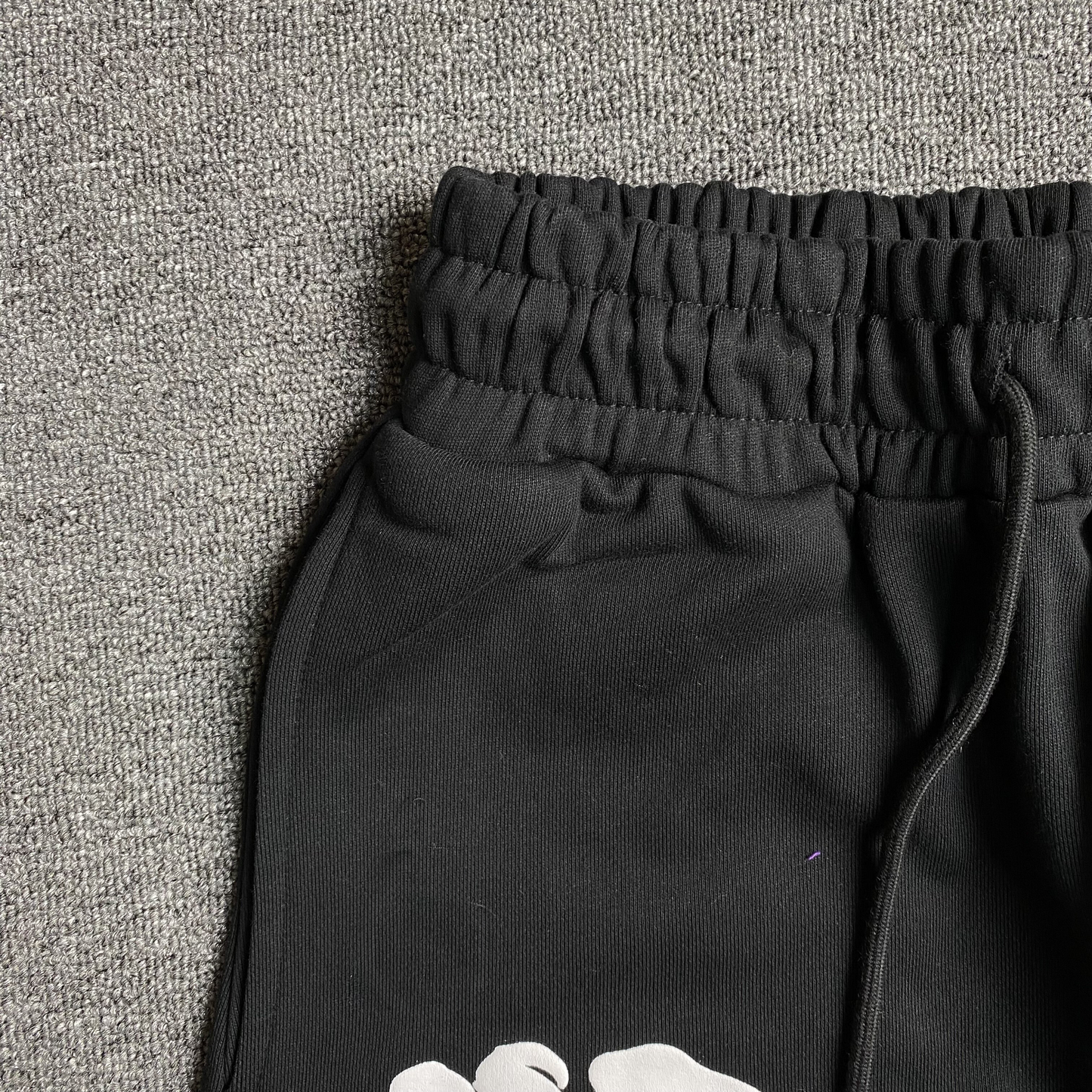 DENIM TEARS COTTON WREATH SWEATPANTS BLACK - Prime Reps