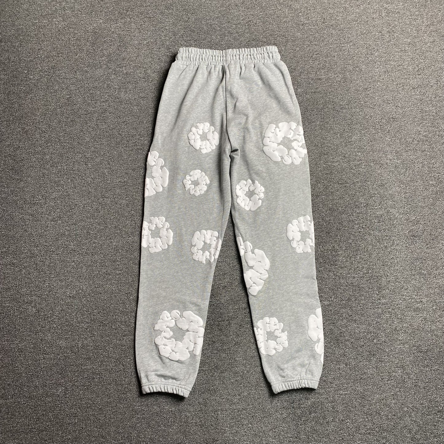 DENIM TEARS COTTON WREATH SWEATPANTS GREY - Prime Reps