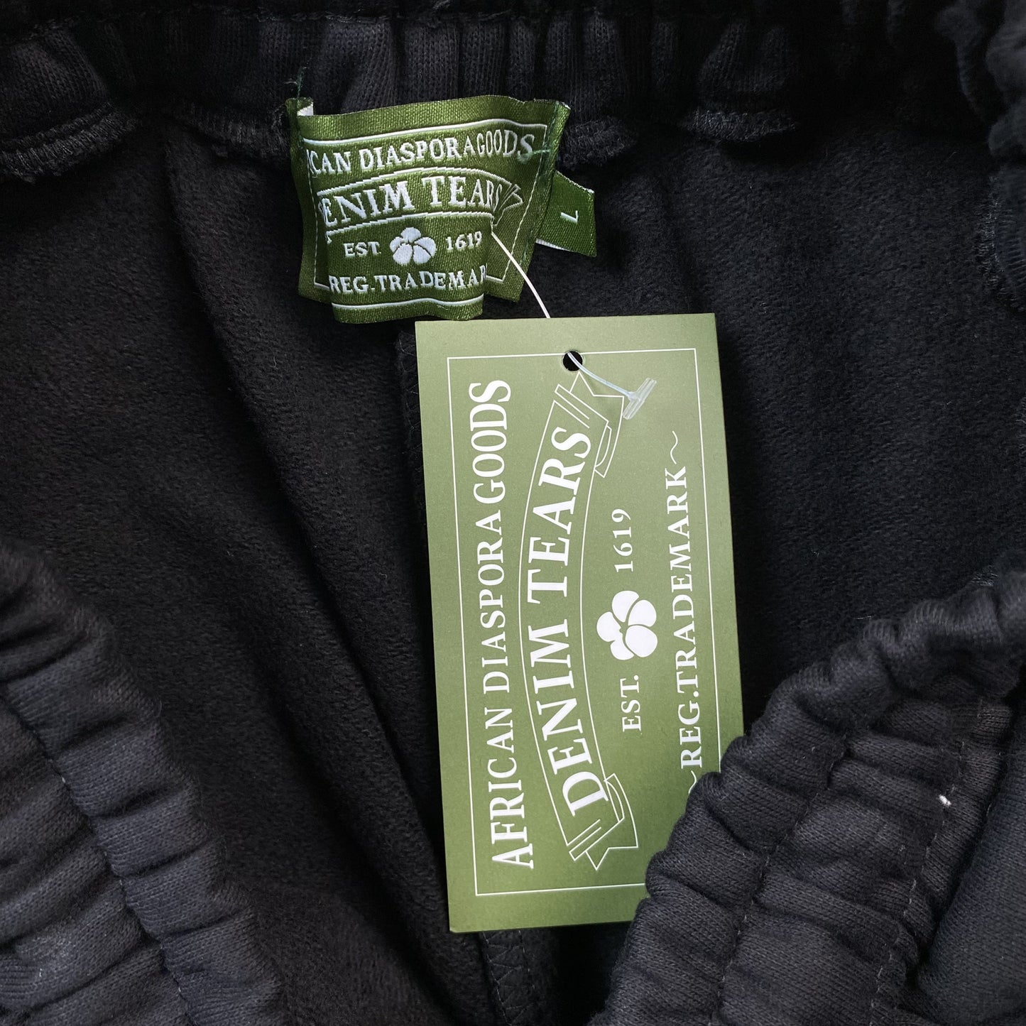 DENIM TEARS COTTON WREATH SWEATPANTS MONOCHROME BLACK - Prime Reps