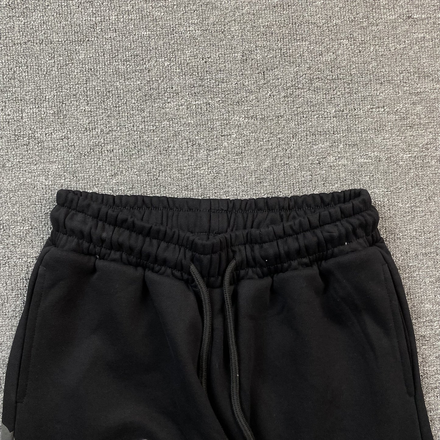 DENIM TEARS COTTON WREATH SWEATPANTS MONOCHROME BLACK - Prime Reps