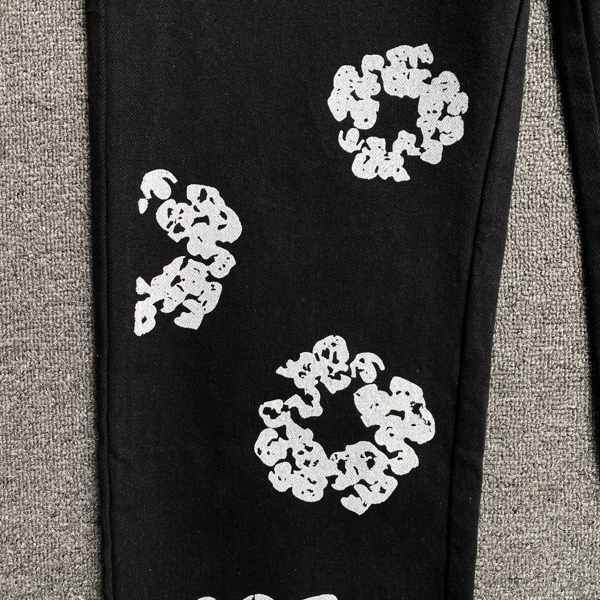 DENIM TEARS x LEVI'S COTTON WREATH JEANS BLACK - Prime Reps