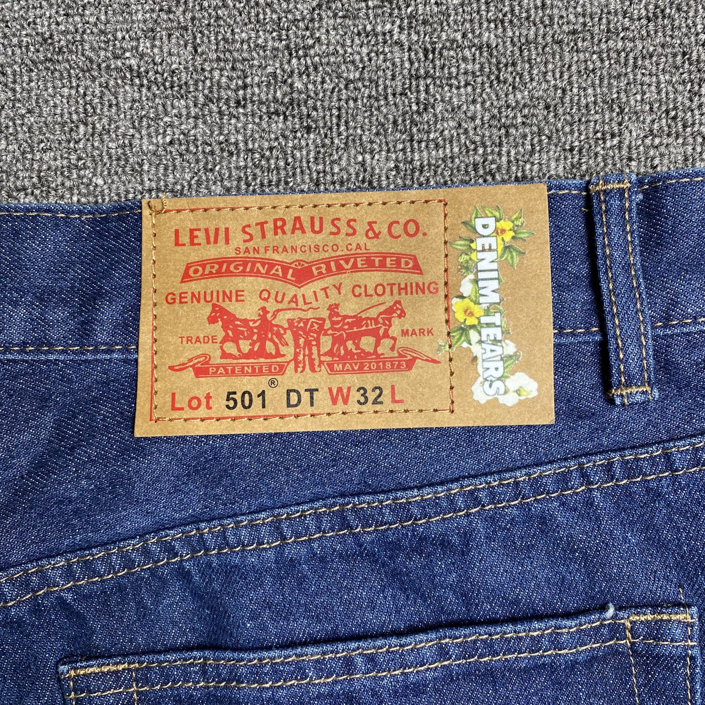 DENIM TEARS x LEVI'S COTTON WREATH JEANS DARK BLUE - Prime Reps