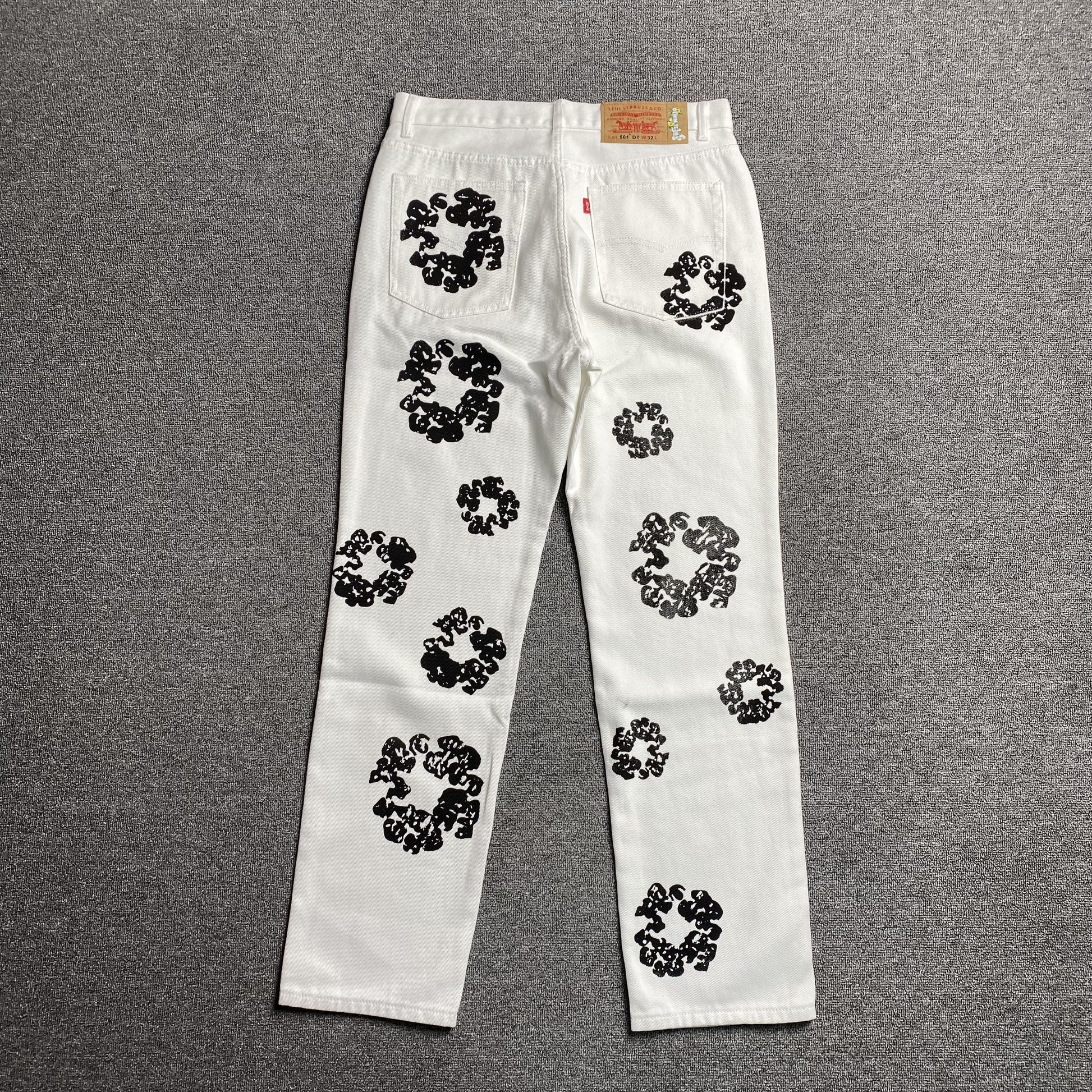 DENIM TEARS x LEVI'S COTTON WREATH JEANS WHITE - Prime Reps