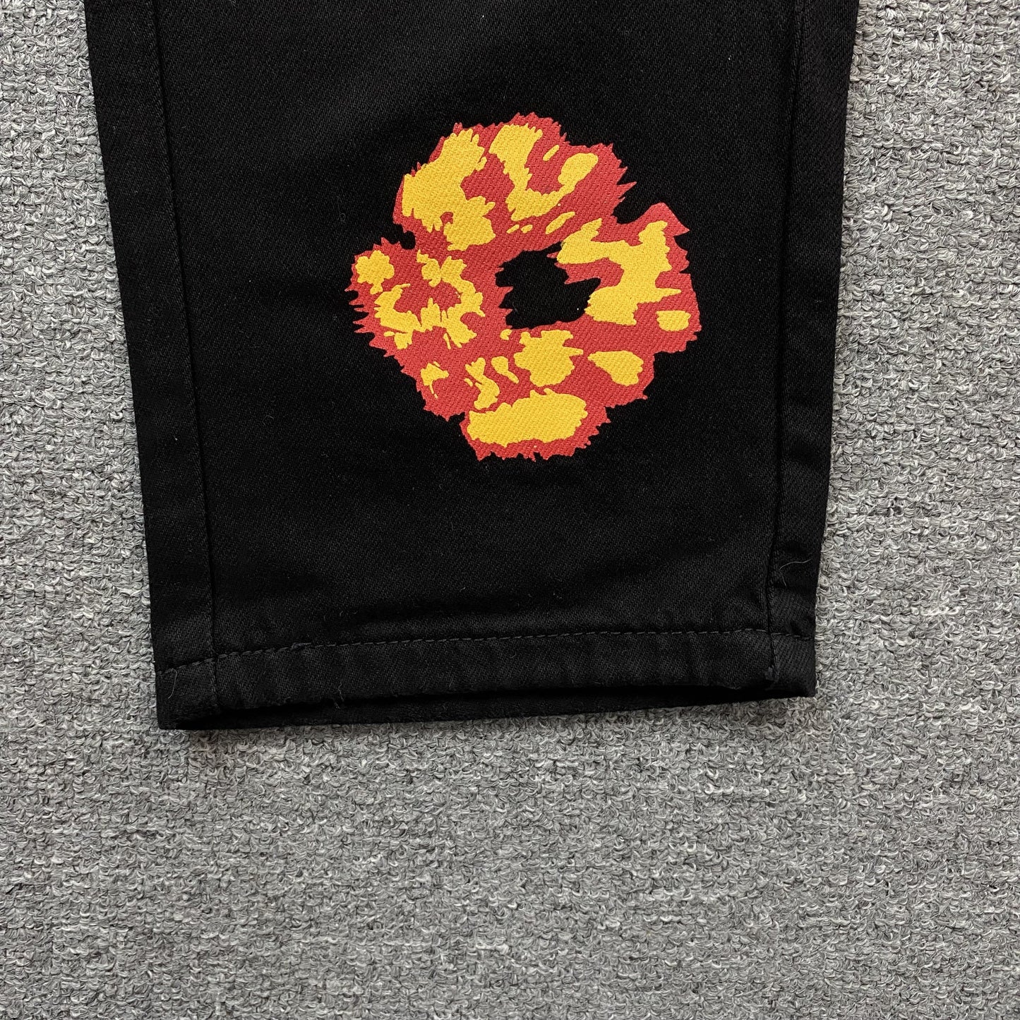 DENIM TEARS x OFFSET JEANS BLACK - Prime Reps