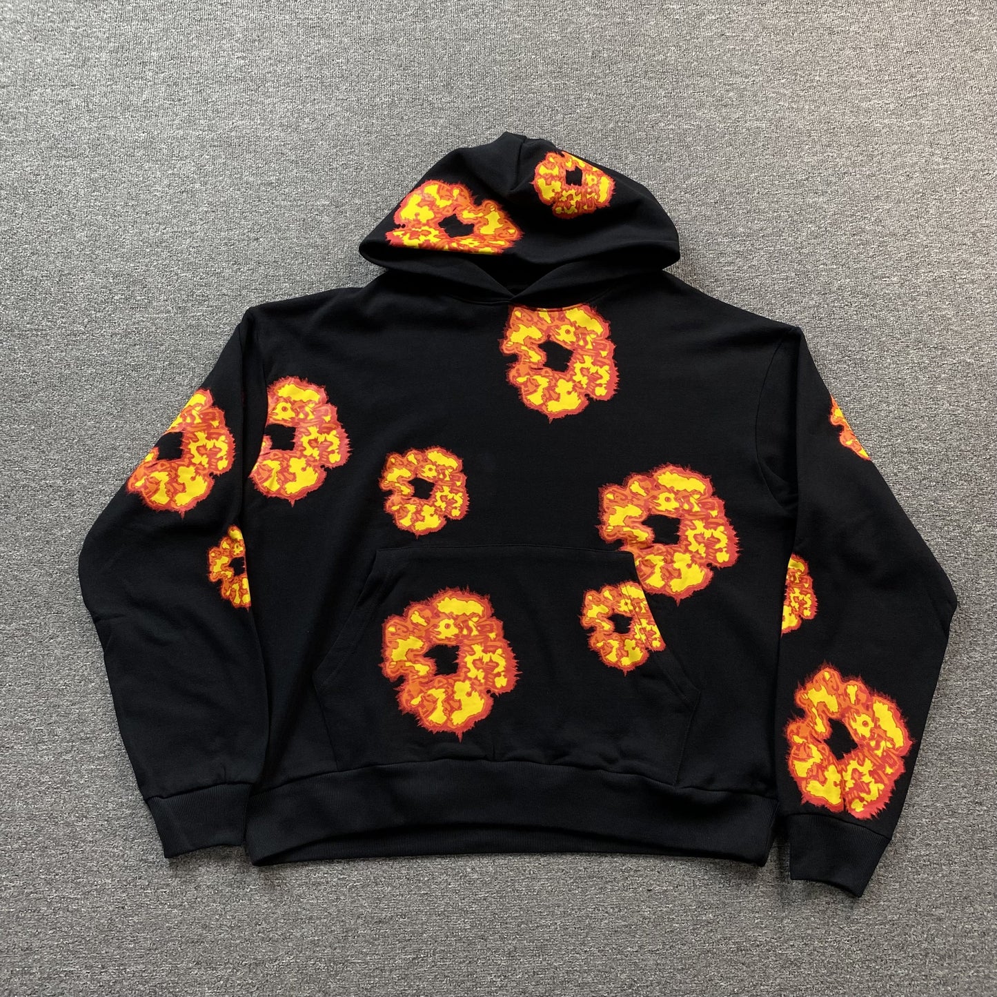 DENIM TEARS x OFFSET WREATH HOODIE BLACK - Prime Reps