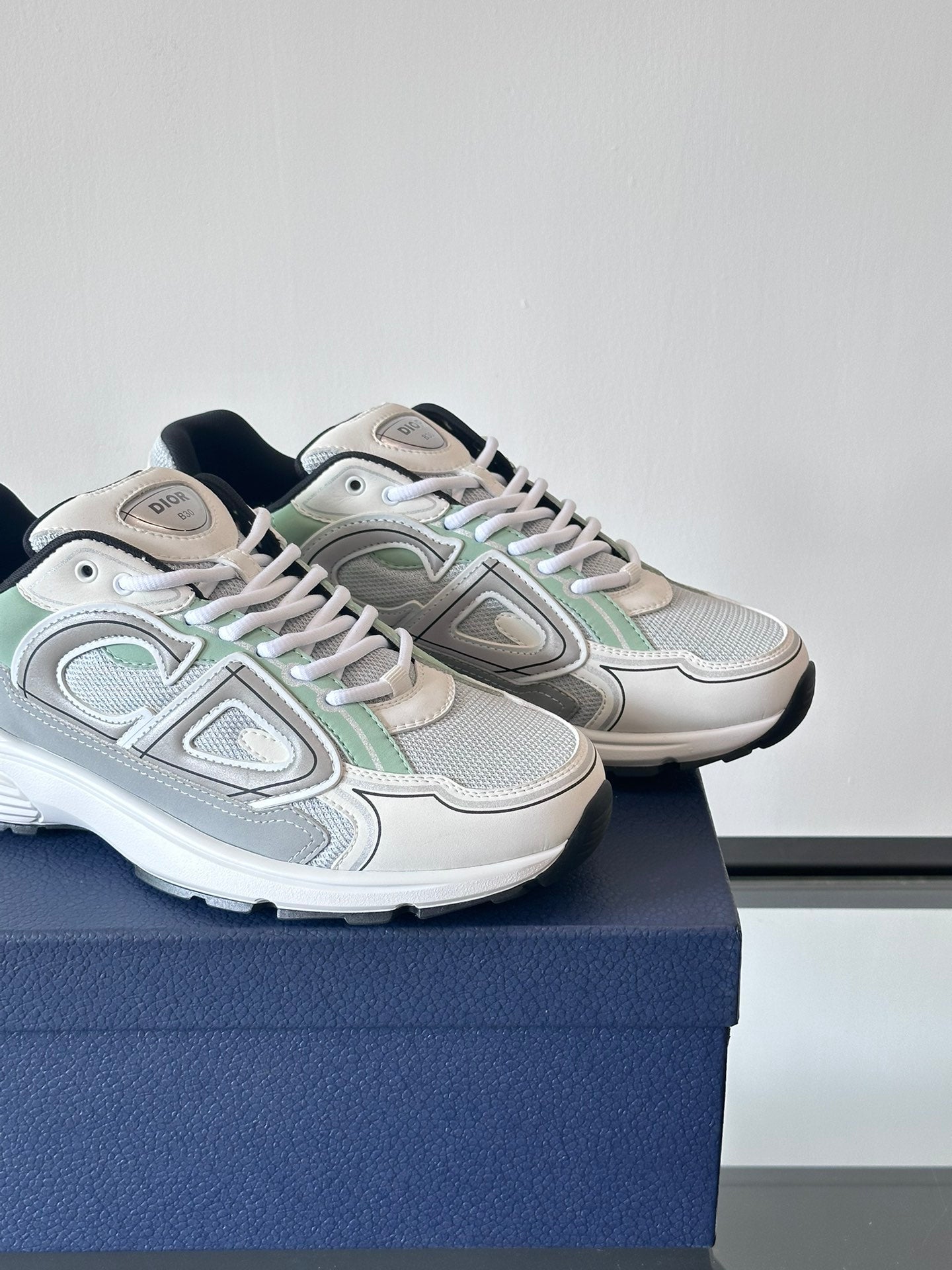 DIOR B30 CELADON GREY WHITE - Prime Reps