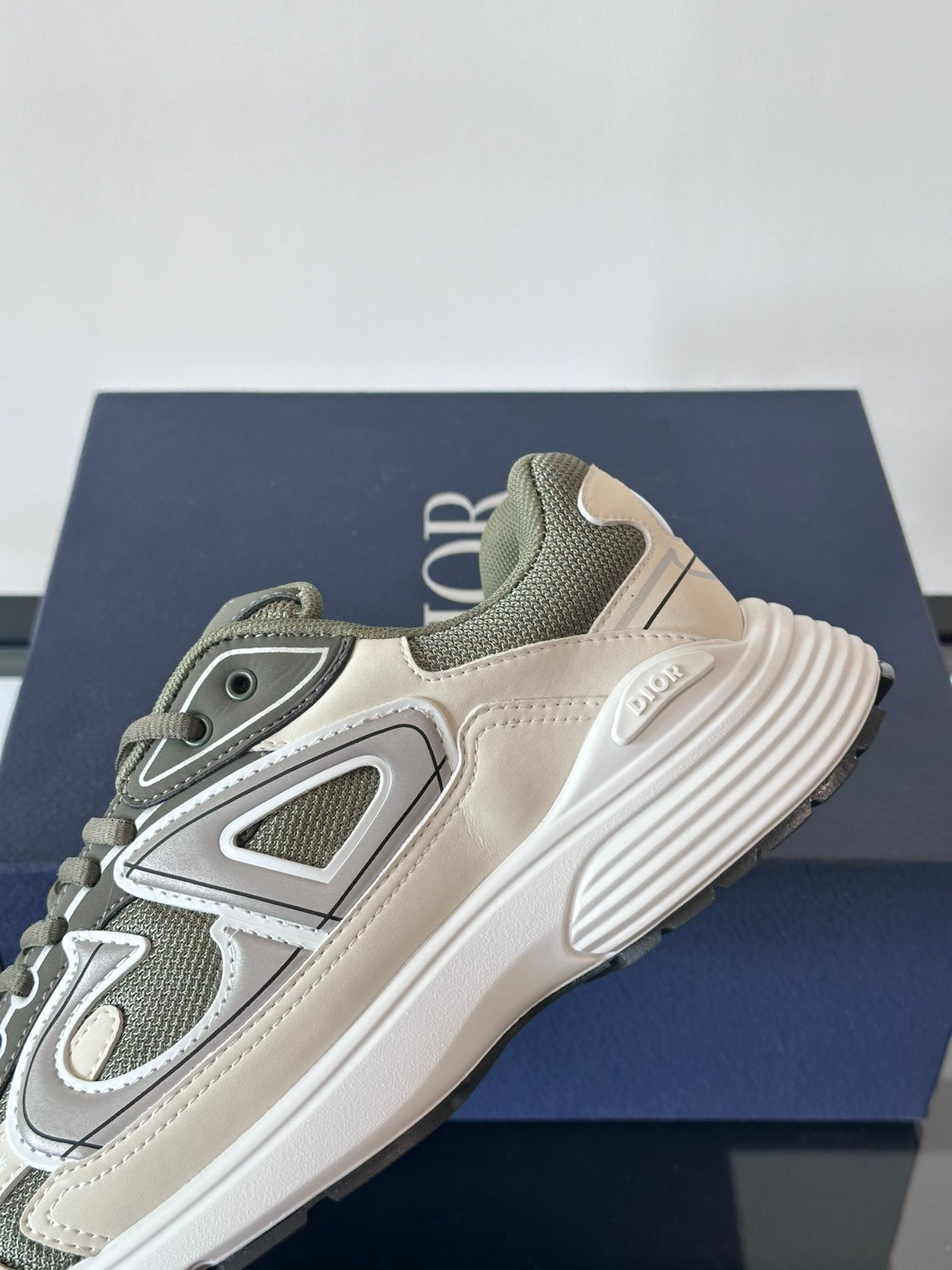 DIOR B30 CELADON OLIVE - Prime Reps