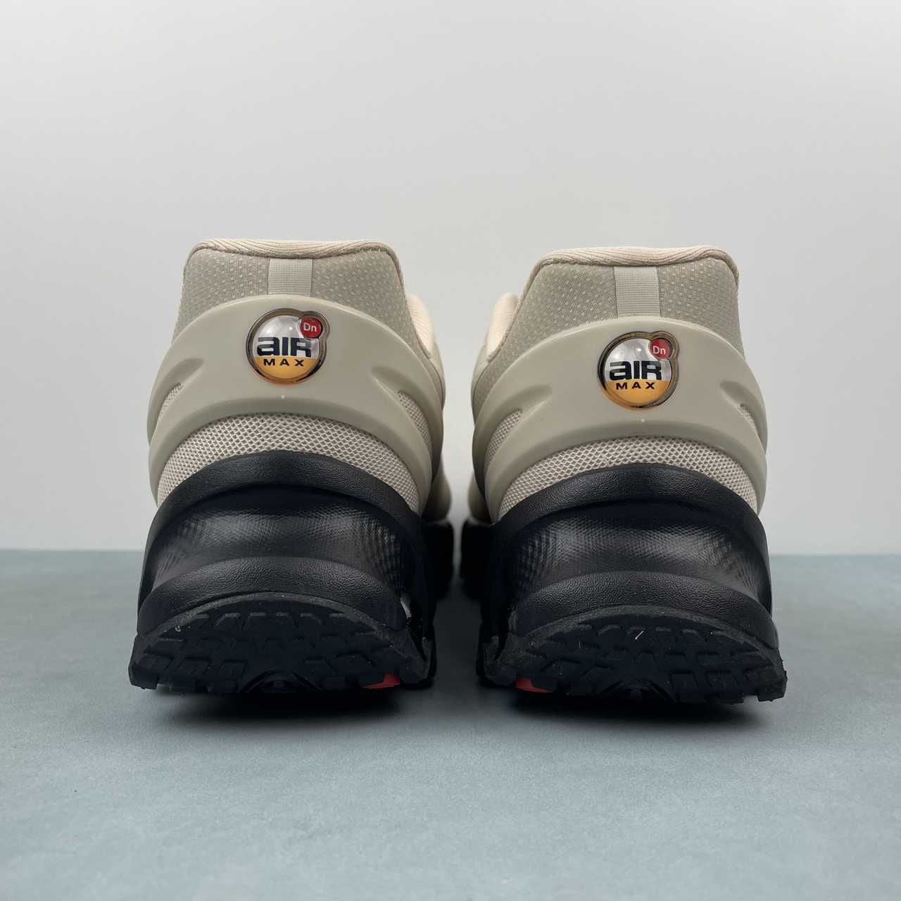 NIKE AIR MAX DN8 x FOSSIL BLACK - Prime Reps