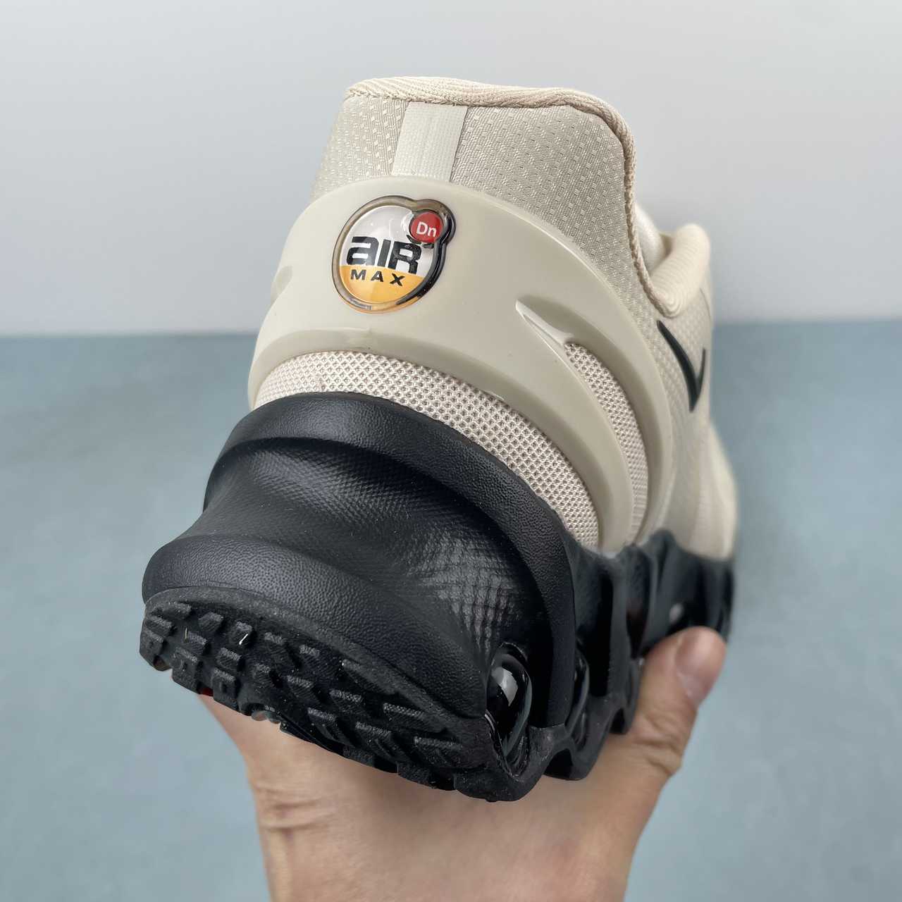 NIKE AIR MAX DN8 x FOSSIL BLACK - Prime Reps