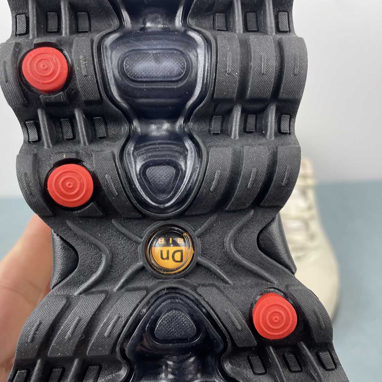 NIKE AIR MAX DN8 x FOSSIL BLACK - Prime Reps