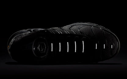 NIKE AIR MAX PLUS x TRIPLE BLACK - Prime Reps