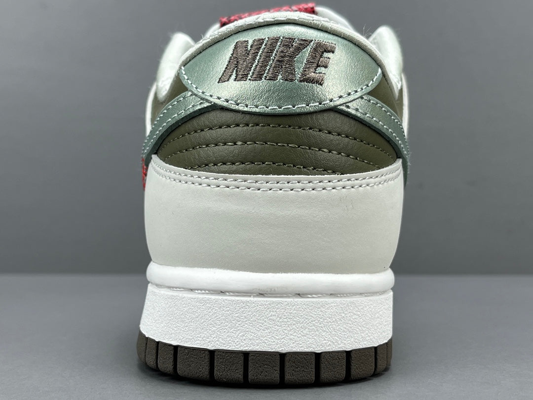 NIKE DUNK LOW x YEAR OF THE SNAKE - Prime Reps