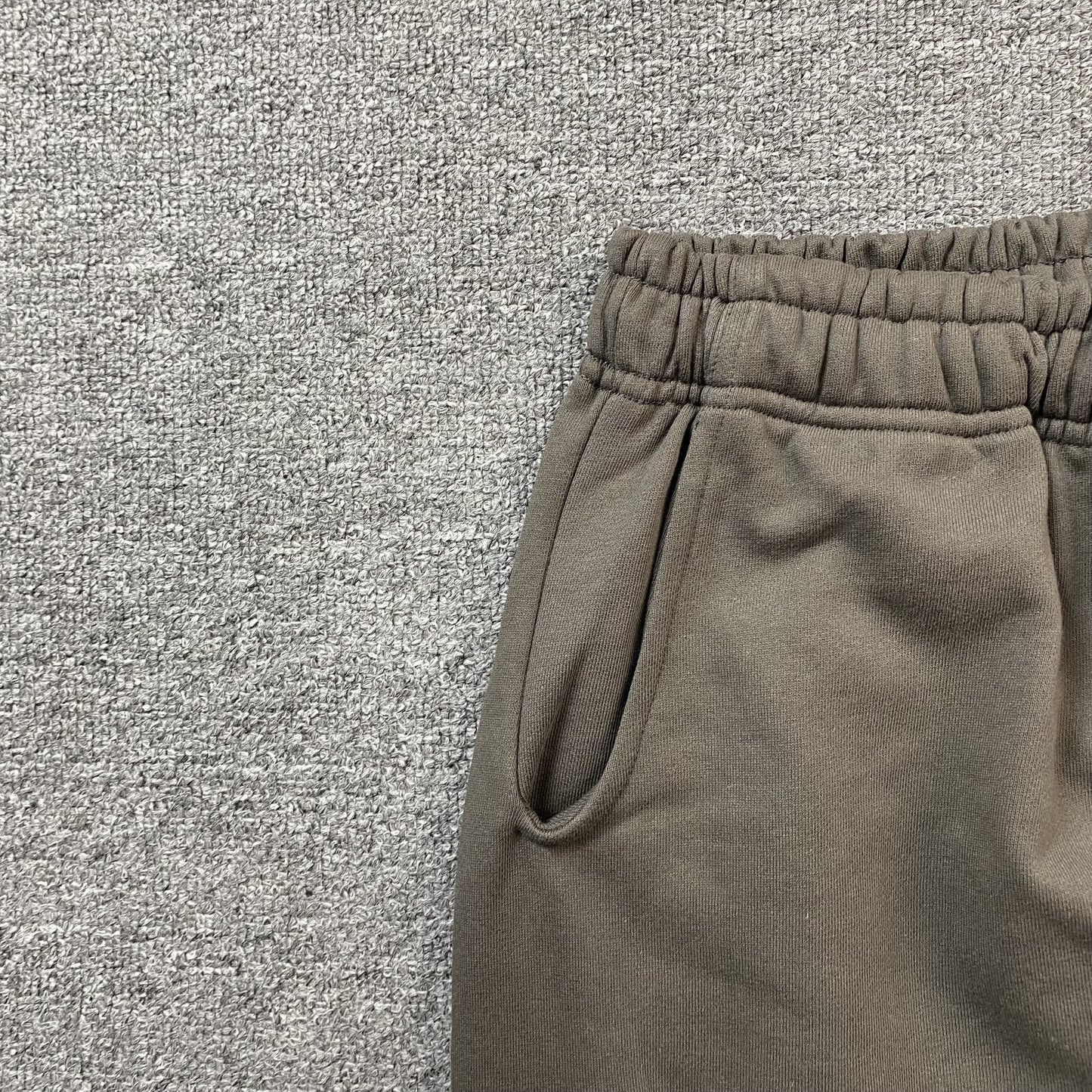 SP5DER BELUGA SWEATPANTS SLATE GREY/GREEN - Prime Reps