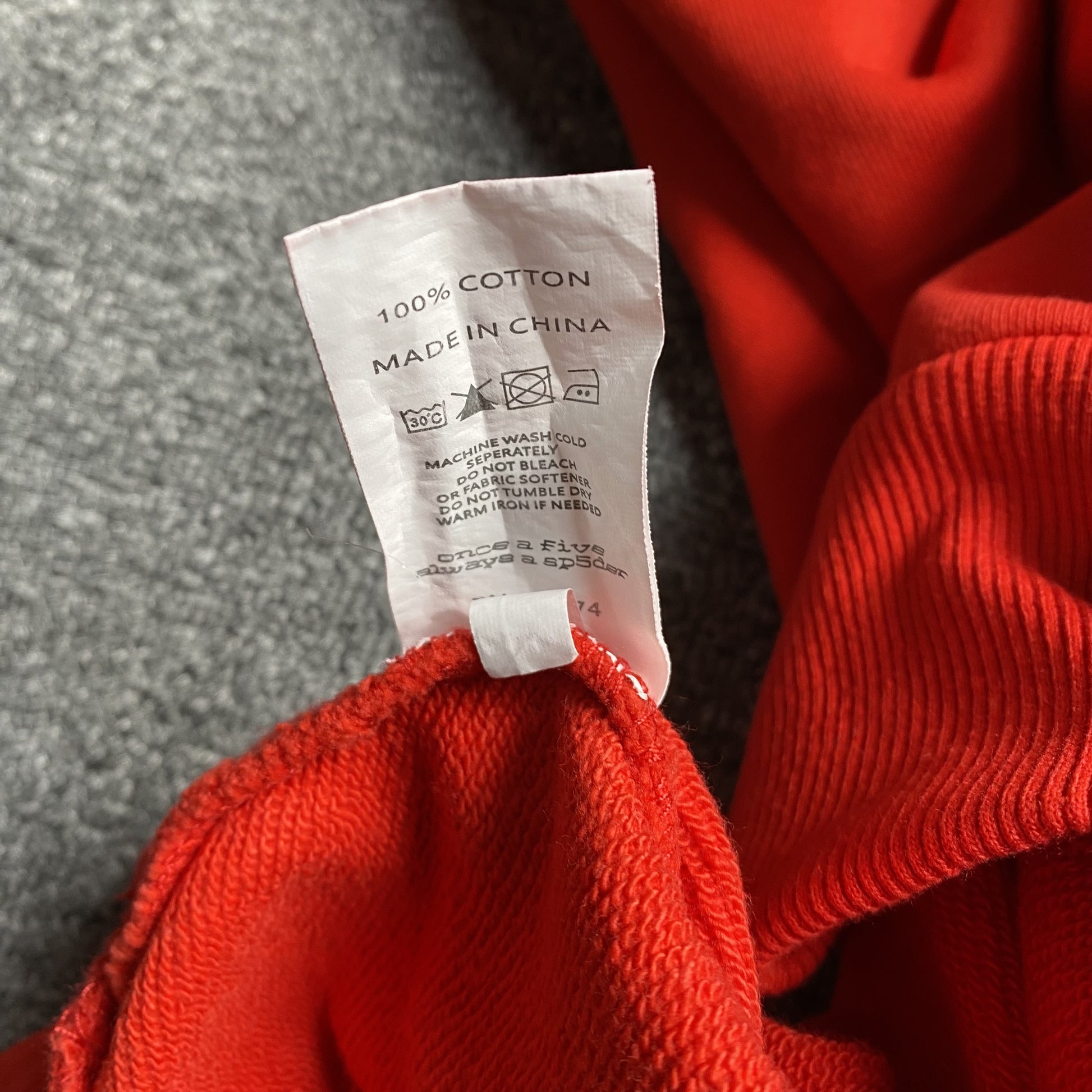 SP5DER OG LOGO HOODIE RED - Prime Reps