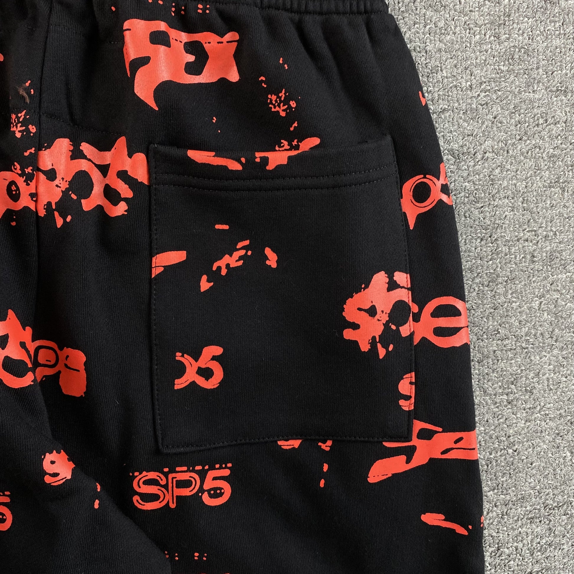 SP5DER SEX AOP SWEATPANTS BLACK - Prime Reps