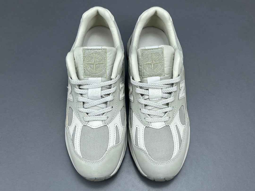 STONE ISLAND x 991v2 MADE IN ENGLAND GHOST PACK BEIGE - Prime Reps