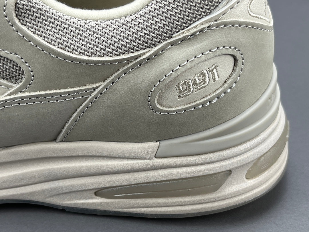 STONE ISLAND x 991v2 MADE IN ENGLAND GHOST PACK BEIGE - Prime Reps