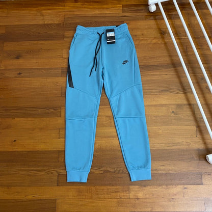 NIKE TECH FLEECE PANTS x LIGHT BLUE - Prime Reps